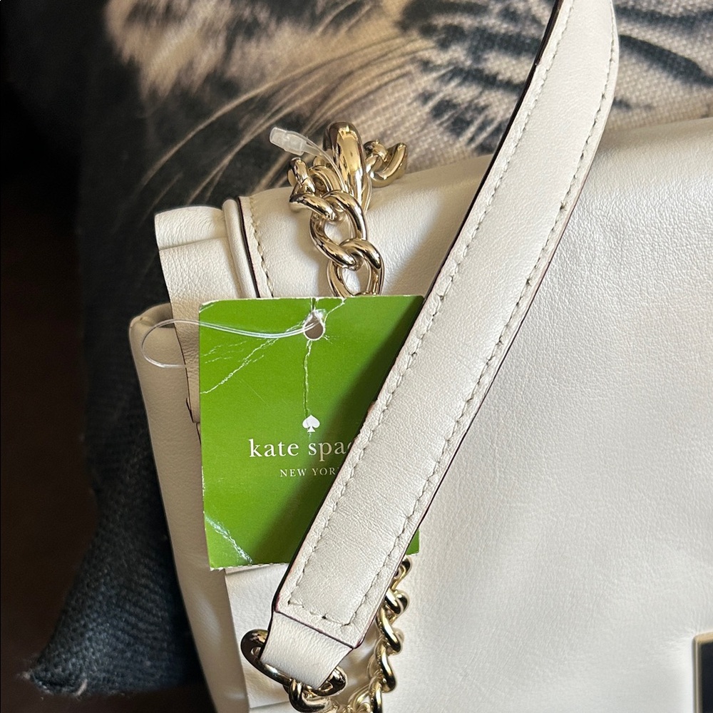 Kate Spade Cream Leather Chain Shoulder Bag .. classy heavy weight 🩷 - Picture 4 of 10
